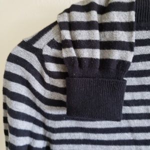 GAP Sweaters - Gap-sweater GAP Sweaters - Gap-sweater